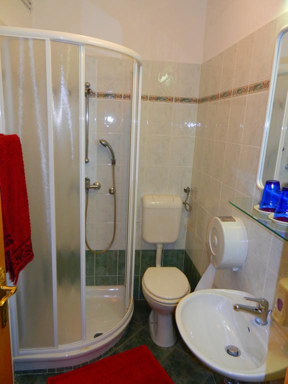 Gostilna Stara Posta Hotell Podkraj Eksteriør bilde